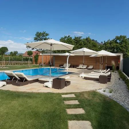 לינה וארוחת בוקר Weinlodge Siedler